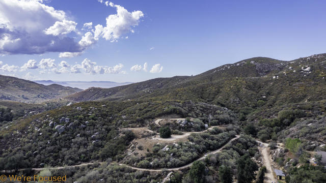 1 Cryer Road, Poppet Flats Road, Banning CA: https://media.crmls.org/mediaz/14c900cd-521a-4e88-8182-44bc3855d0f2.jpg