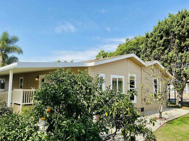 3445 Don Ortega Drive, Carlsbad CA: https://media.crmls.org/mediaz/14c97f08-81a5-4edb-9685-3a7451cf31d2.jpg