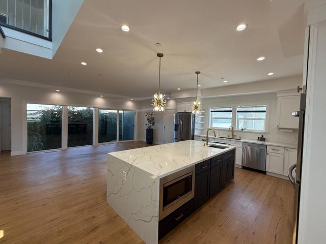 37000 Poplar Avenue, Newark CA: https://media.crmls.org/mediaz/14c9b372-9649-4a52-8617-26bad37b851c.jpg