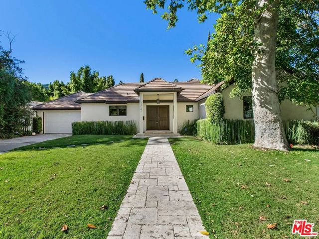 13201 Bloomfield Street, Sherman Oaks CA: https://media.crmls.org/mediaz/14c9c651-c4ef-4d1f-8646-af8f3ad4c176.jpg