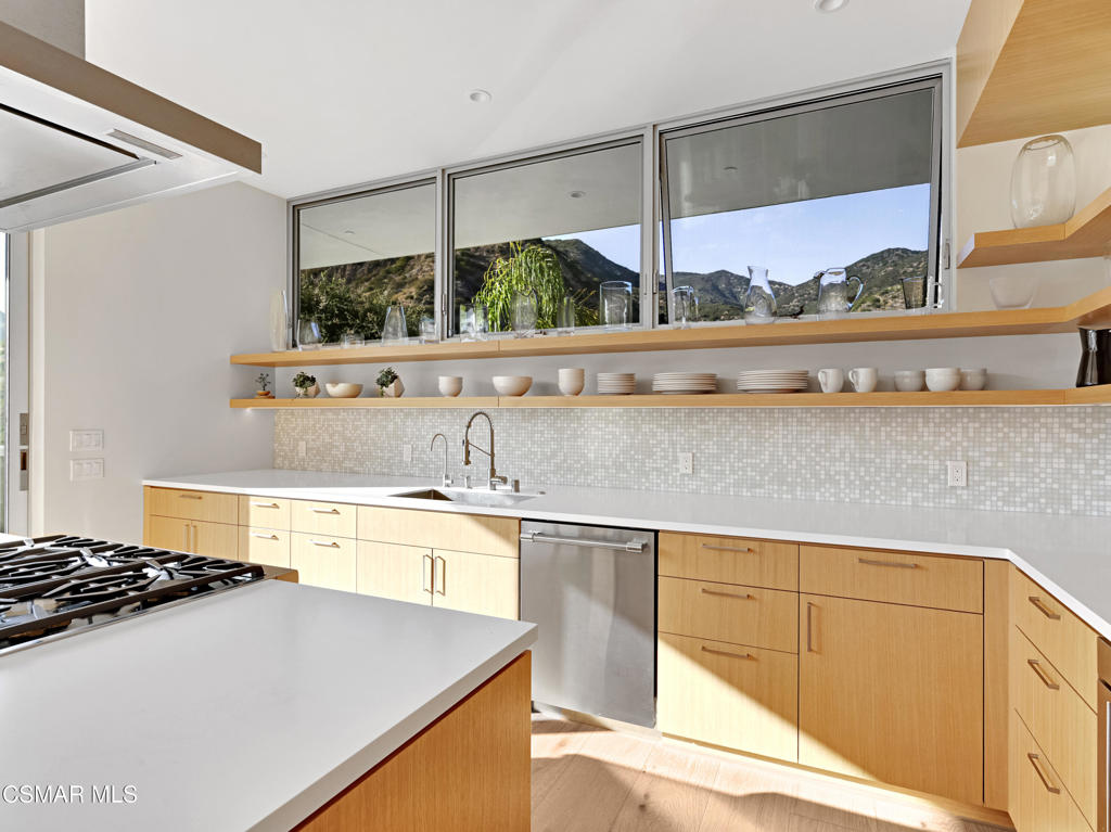 MLS #226003212 image #12