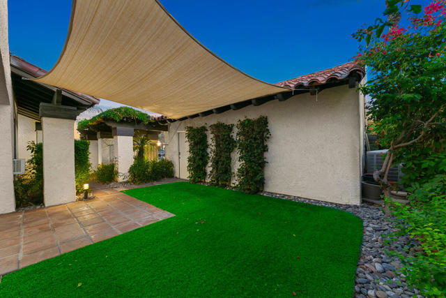60 Calle Solano, Rancho Mirage CA: https://media.crmls.org/mediaz/14ca2e79-caa6-4b87-afb4-263c027a0289.jpg