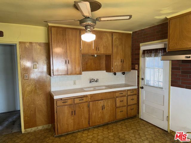 1715 E Silva Street, Long Beach CA: https://media.crmls.org/mediaz/14ca34f8-33e7-45d1-9b55-80a79675508c.jpg