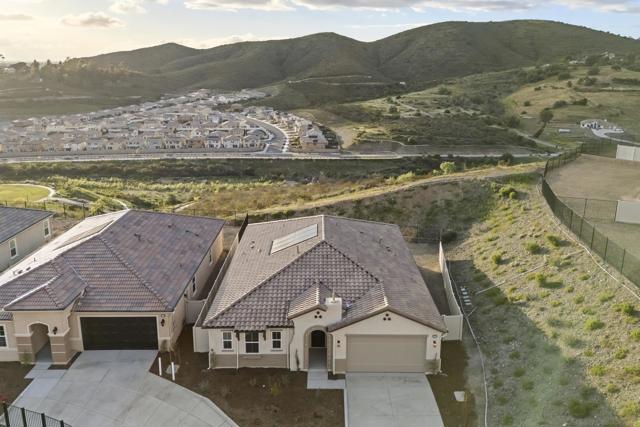 1238 Topanga Dr, San Marcos CA: https://media.crmls.org/mediaz/14caddce-a444-45b1-a116-c0c4ba4a1fdd.jpg