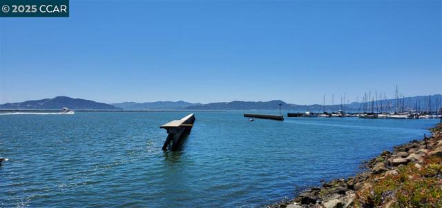 1460 Sandpiper Spit, Richmond CA: https://media.crmls.org/mediaz/14cbd4d0-e0b1-418a-b5c0-455ced451e39.jpg