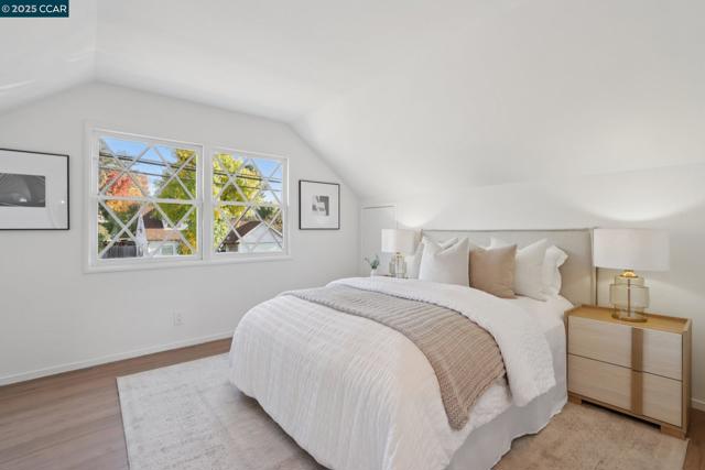 1467 Cape Cod Way, Concord CA: https://media.crmls.org/mediaz/14cdd131-e7f8-4662-ac1e-2266a91309b8.jpg