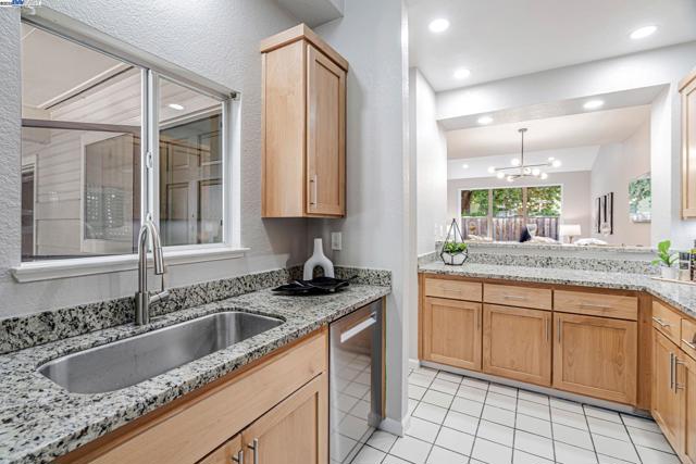 Image 12 of 26 For 419 Saint Emilion Ct