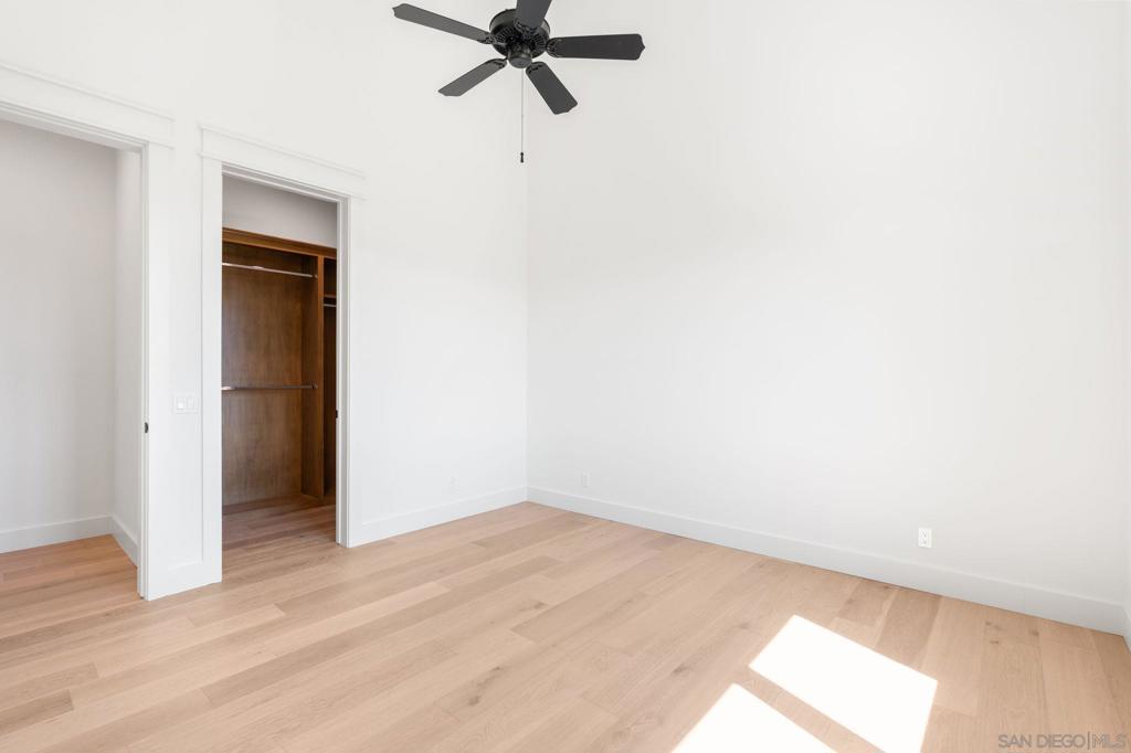 MLS #250040178SD image #17