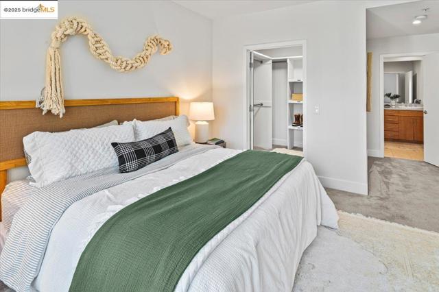 438 W Grand Ave, Oakland CA: https://media.crmls.org/mediaz/14ce860e-72e6-479e-bc3c-47cec2af9cd4.jpg