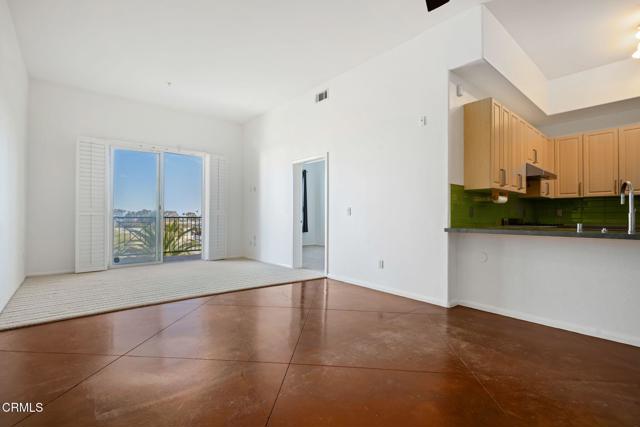 Detail Gallery Image 10 of 27 For 436 Poli St #202,  Ventura,  CA 93001 - 2 Beds | 2 Baths