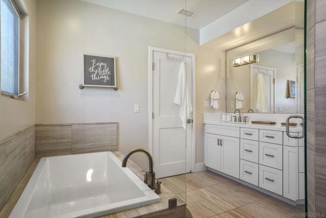 1122 Oliver Ave, San Diego CA: https://media.crmls.org/mediaz/14cf9067-2286-445e-bd46-8f1abea8f4a7.jpg