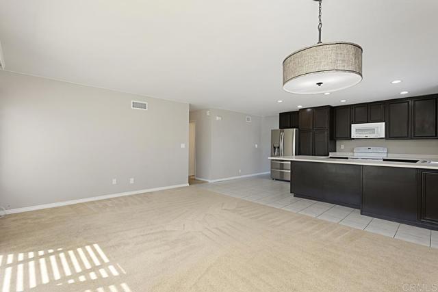 Detail Gallery Image 10 of 34 For 11123 Pisces Way, San Diego,  CA 92126 - 4 Beds | 2 Baths