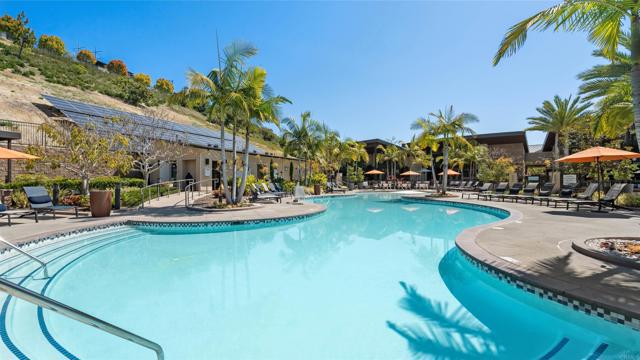 2510 Aperture Circle, San Diego CA: https://media.crmls.org/mediaz/14d001a3-5e2e-4d8a-b565-956a79444866.jpg