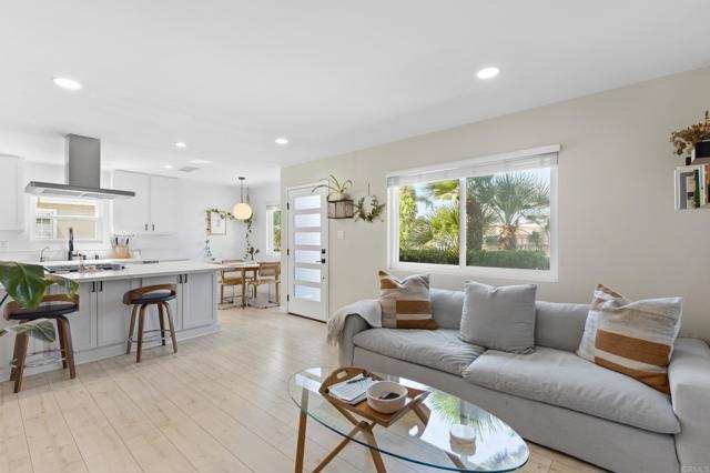 Detail Gallery Image 15 of 47 For 271 Coneflower Street, Encinitas,  CA 92024 - 2 Beds | 2 Baths