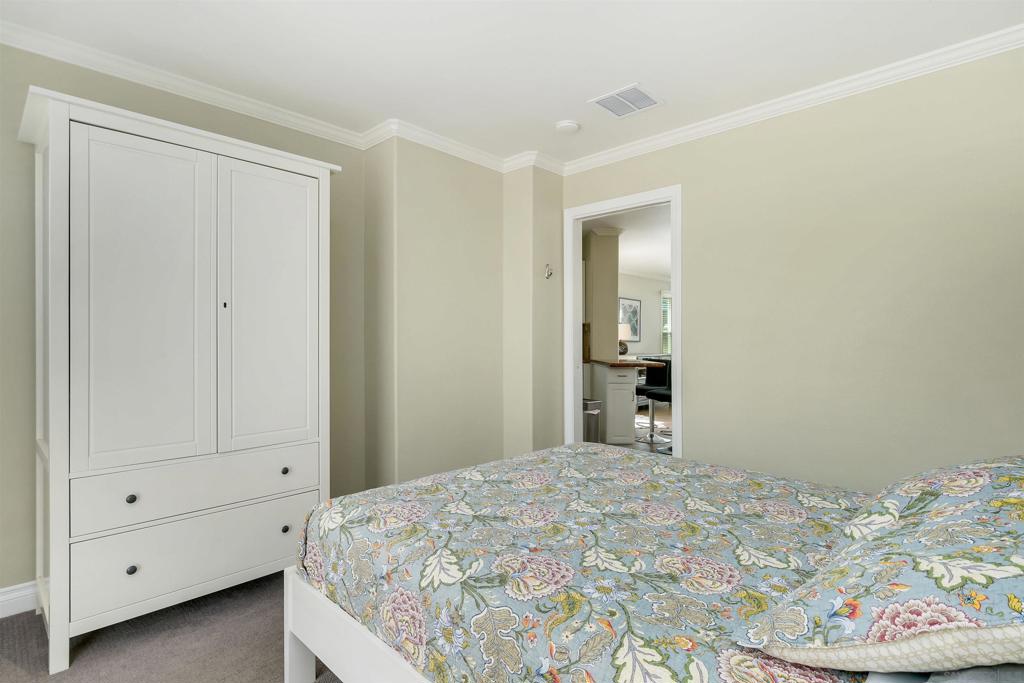 MLS #250040952SD image #17