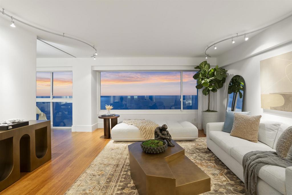 939 Coast Blvd - photo 4