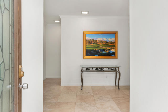 76702 Daffodil Drive, Palm Desert CA: https://media.crmls.org/mediaz/14d5eb01-7b70-4b25-9ec4-411580eb51a7.jpg