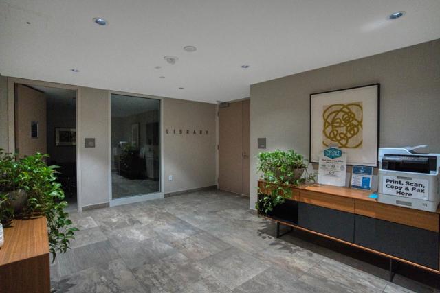 110 Channel Street, San Francisco CA: https://media.crmls.org/mediaz/14d65743-0272-456a-a6ec-74b8ee0c2083.jpg