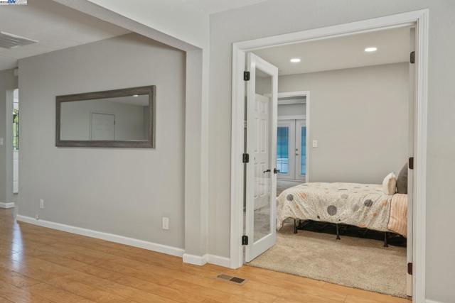 2682 Pickfair Ln, Livermore CA: https://media.crmls.org/mediaz/14d65fd4-6f87-412c-b273-2d0e198684b5.jpg