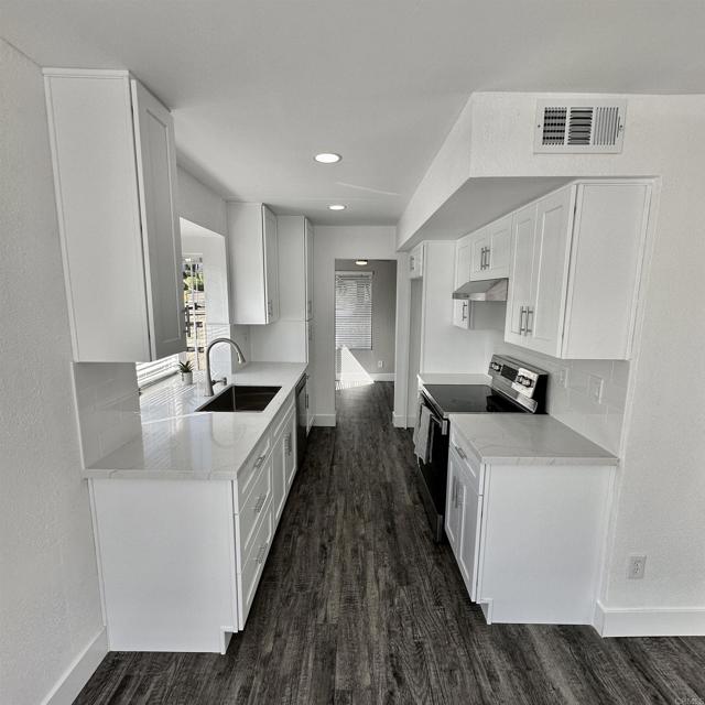 Front Image Thumbnail for CRPTP2508085