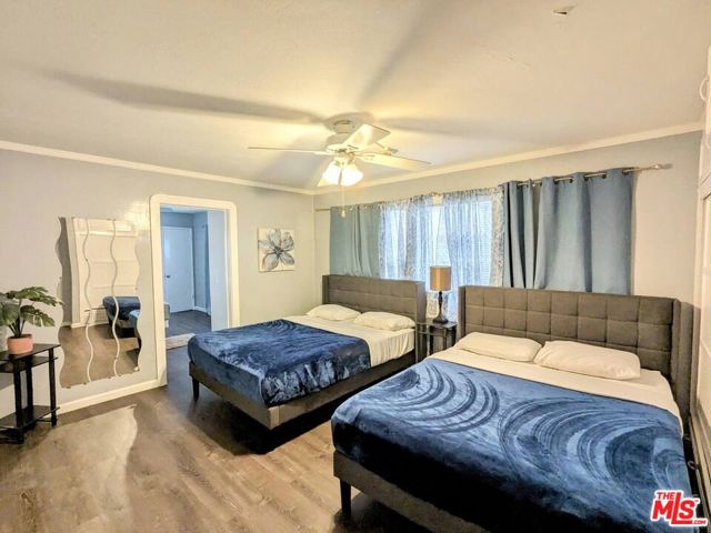 606 N Alta Vista Boulevard, Los Angeles CA: https://media.crmls.org/mediaz/14d75151-cfc2-4ab3-9e2b-6b656778820e.jpg