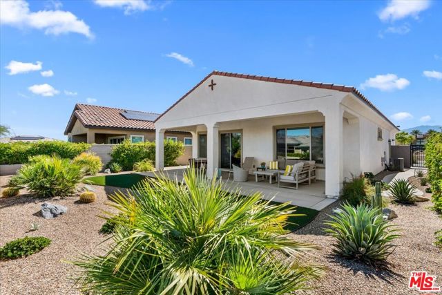 86 Burgundy, Rancho Mirage CA: https://media.crmls.org/mediaz/14d76d69-704e-473f-8748-77bdd036918f.jpg