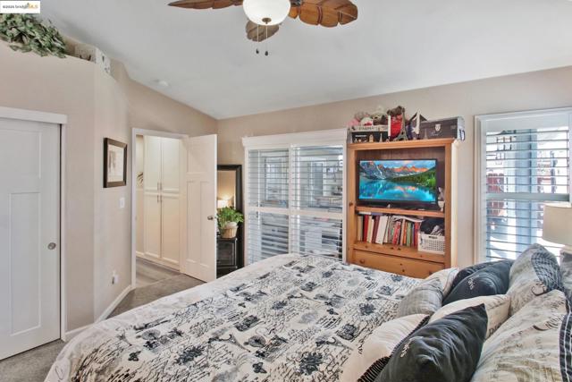 3050 Browning Ct, Brentwood CA: https://media.crmls.org/mediaz/14d86801-23d1-4397-9582-55b89c842f04.jpg