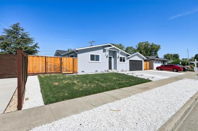 1591 Glazier Drive, Concord CA: https://media.crmls.org/mediaz/14d930bc-e876-4104-a805-d998e470e0a0.jpg
