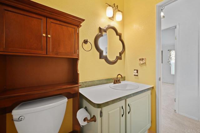 Home for Sale in Lakeside
