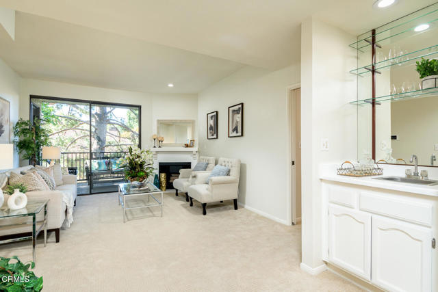 Detail Gallery Image 3 of 32 For 330 Cordova St #262,  Pasadena,  CA 91101 - 2 Beds | 2 Baths