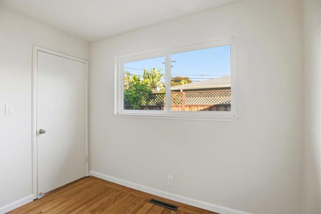 1079 Annapolis Drive, San Mateo CA: https://media.crmls.org/mediaz/14daf1b2-4256-4534-a2f1-0fd5eedb716b.jpg