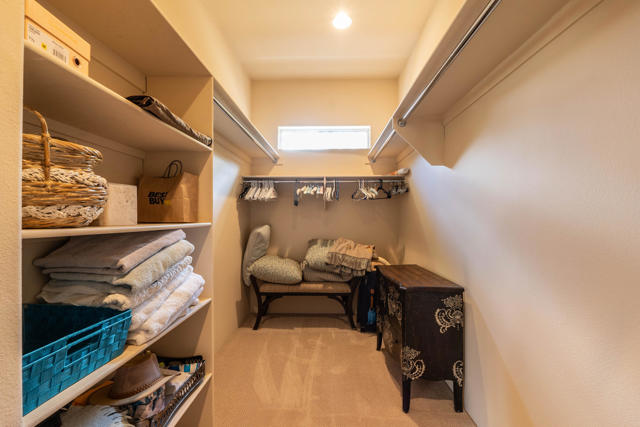 12 Via Elegante, Rancho Mirage CA: https://media.crmls.org/mediaz/14db07ed-f03c-4641-81ab-e63964a33a07.jpg