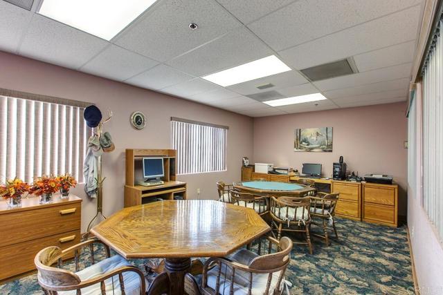 Detail Gallery Image 34 of 36 For 634 via Santa Paulo, Vista,  CA 92081 - 2 Beds | 2 Baths