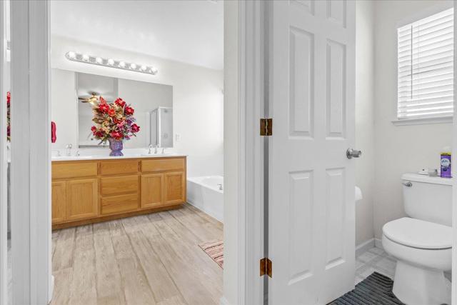 1851 Burgundy Circle, Gonzales CA: https://media.crmls.org/mediaz/14ddc8d7-9f91-4a08-9435-111a3f9ea4c5.jpg