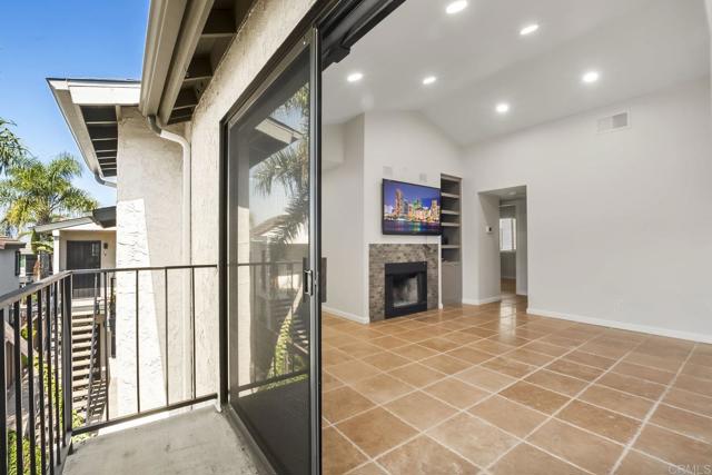 Detail Gallery Image 9 of 33 For 3935 Oregon St #6,  San Diego,  CA 92104 - 2 Beds | 2 Baths