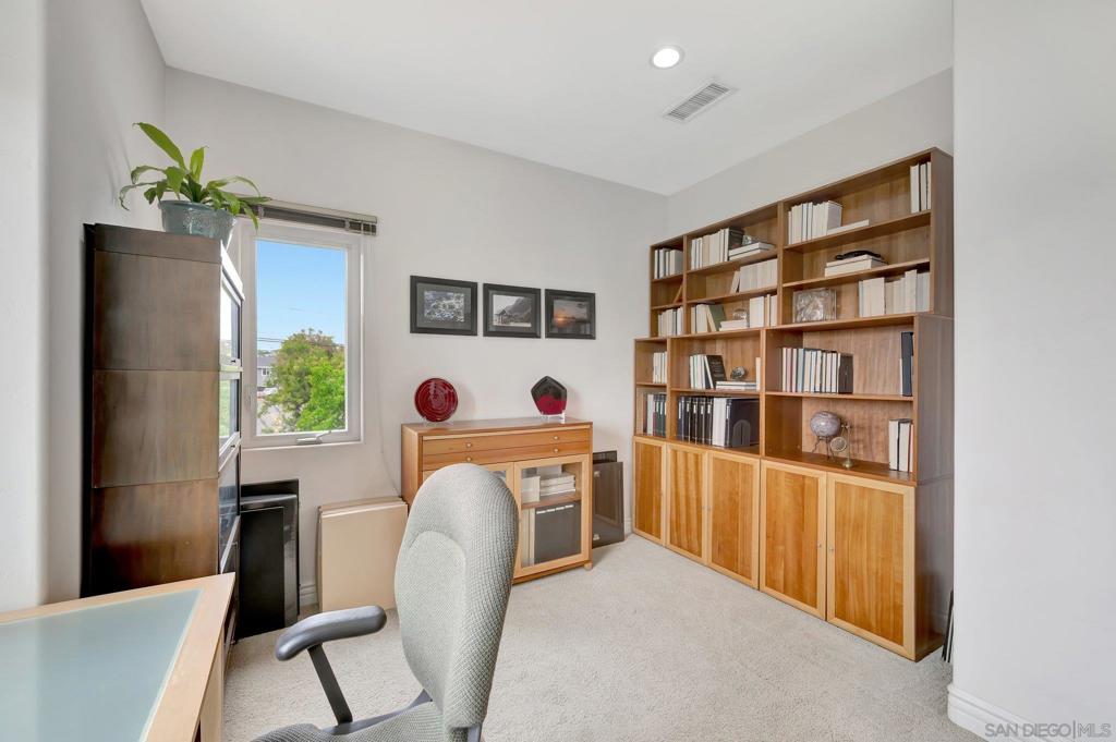 MLS #250030437SD img 49