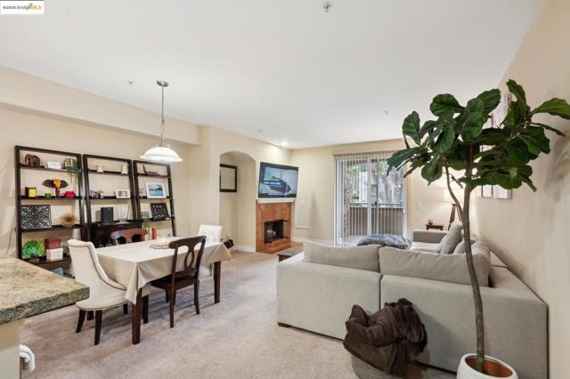 1310 Creekside Dr, Walnut Creek CA: https://media.crmls.org/mediaz/14dfe97c-7080-4089-8d96-34ba2dcfdd9a.jpg