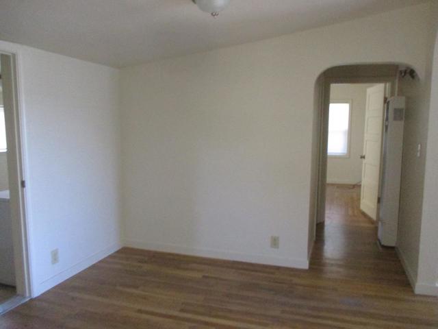 8495 Murray Avenue, Gilroy CA: https://media.crmls.org/mediaz/14dfed95-4ba1-4655-808a-e2ffa1f195de.jpg