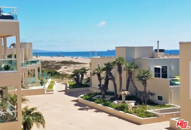7301 Vista Del Mar, Playa del Rey CA: https://media.crmls.org/mediaz/14e0f21a-1893-46e6-ab8b-6f2c7821e3b2.jpg