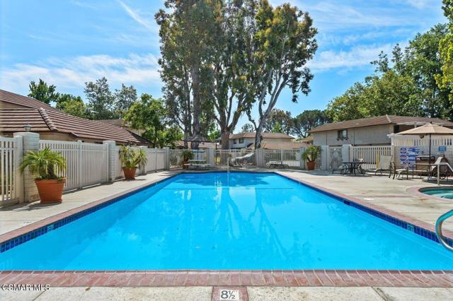1228 Kirkford Way, Westlake Village CA: https://media.crmls.org/mediaz/14e24491-539d-4990-8689-b35146761d3c.jpg