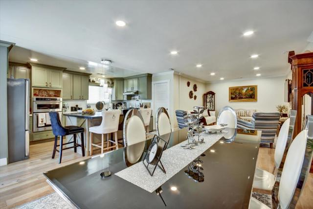 163 Roxbury, Santa Clara CA: https://media.crmls.org/mediaz/14e2c202-df6b-4f01-b762-f57b54746941.jpg