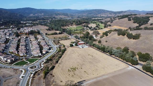 2480 Hecker Pass Road, Gilroy CA: https://media.crmls.org/mediaz/14e37f3f-c779-4448-b361-8bb4cb8a66bf.jpg