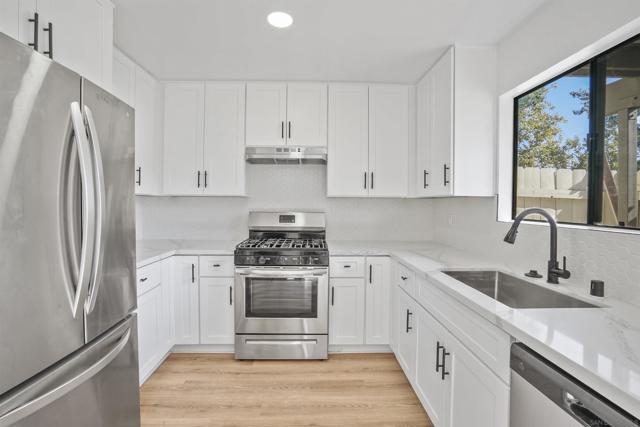 Image 10 of 41 For 2642 Alpine Blvd  A