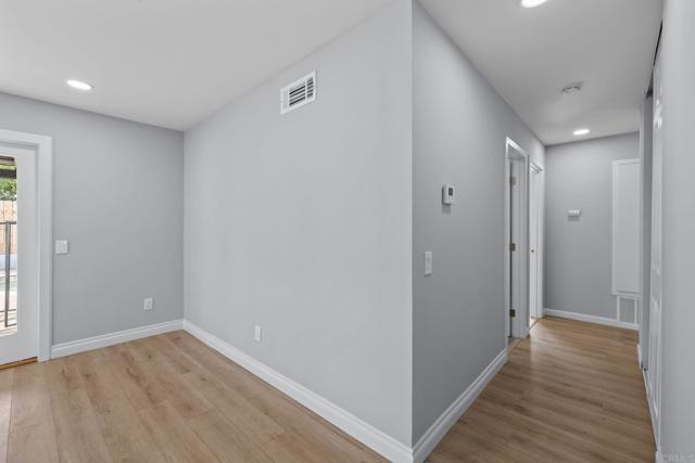 Detail Gallery Image 15 of 65 For 11153 Acaso Way, –,  CA 92126 - 4 Beds | 3 Baths