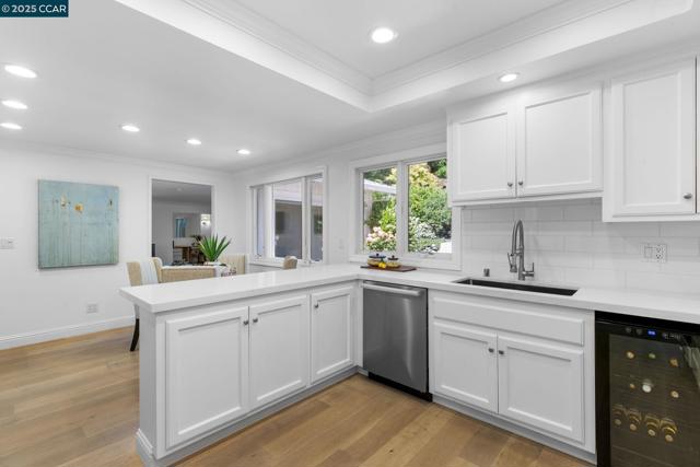 120 Heritage Oaks Pl, Alamo CA: https://media.crmls.org/mediaz/14e59a5d-ace3-4ef5-ba13-db2f120c2737.jpg