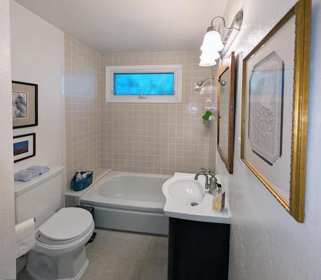 808 Patricia Avenue, San Mateo CA: https://media.crmls.org/mediaz/14e5a085-01b7-4999-9e5b-a05de863cd0e.jpg