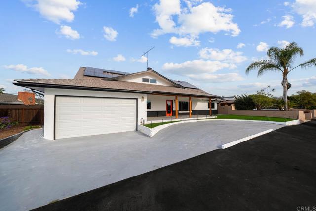 1894 Wedgemere Road, El Cajon CA: https://media.crmls.org/mediaz/14e5edf4-ba02-4a35-9a6a-1dea116cd11d.jpg