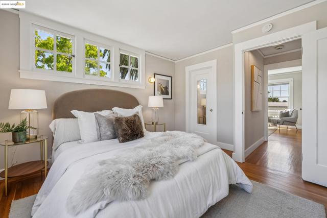 749 Mckinley Ave, Oakland CA: https://media.crmls.org/mediaz/14e6a9f8-16ef-465f-97a7-fcda59c8a0d6.jpg