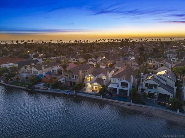 55 Spinnaker Way, Coronado, California 92118, 3 Bedrooms Bedrooms, ,2 BathroomsBathrooms,Single Family Residence,For Sale,Spinnaker Way,250038158SD