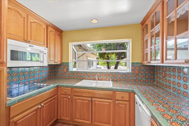 15370 La Alameda Drive, Morgan Hill CA: https://media.crmls.org/mediaz/14e788d9-42a3-4643-83d2-3dedd65faa0c.jpg
